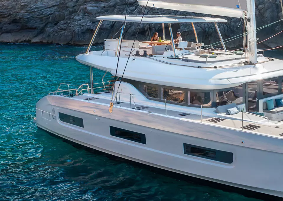 Cannes Yachting Festival: NSS Yachting presenta le barche a vela e motore Beneteau e i catamarani Lagoon